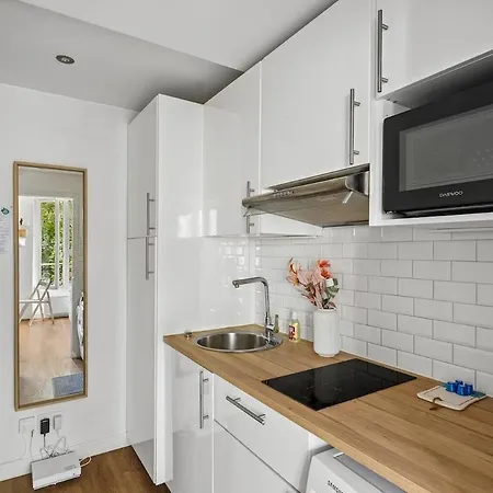 Elegant Between Montmartre And Les Batignolles شقة